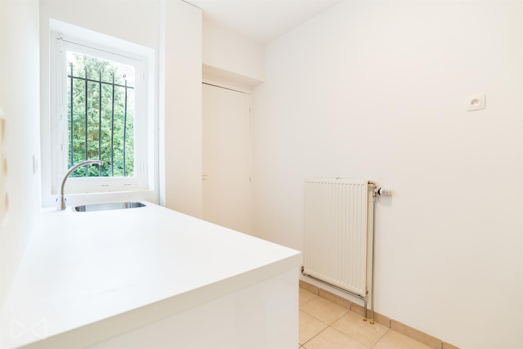 Picture 1 of 2 for House with four bedrooms in Rixensart