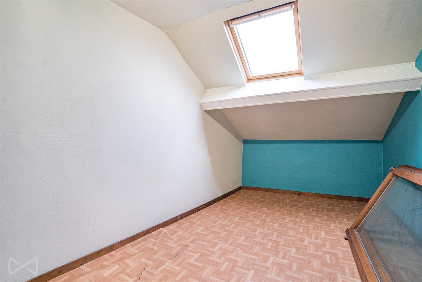 Picture 1 of 4 for House with five bedrooms in Marche-en-Famenne