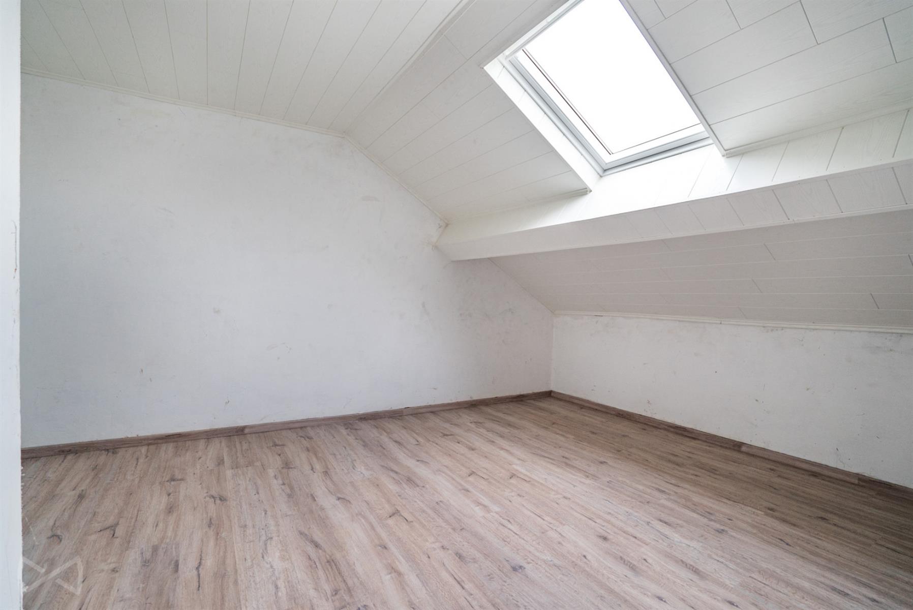 Picture 2 of 4 for House with five bedrooms in Marche-en-Famenne