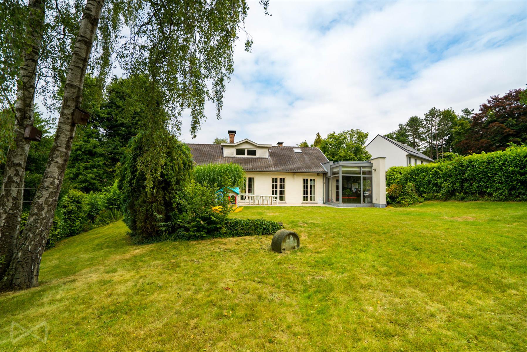 Picture 1 of 4 for House with five bedrooms in Rixensart
