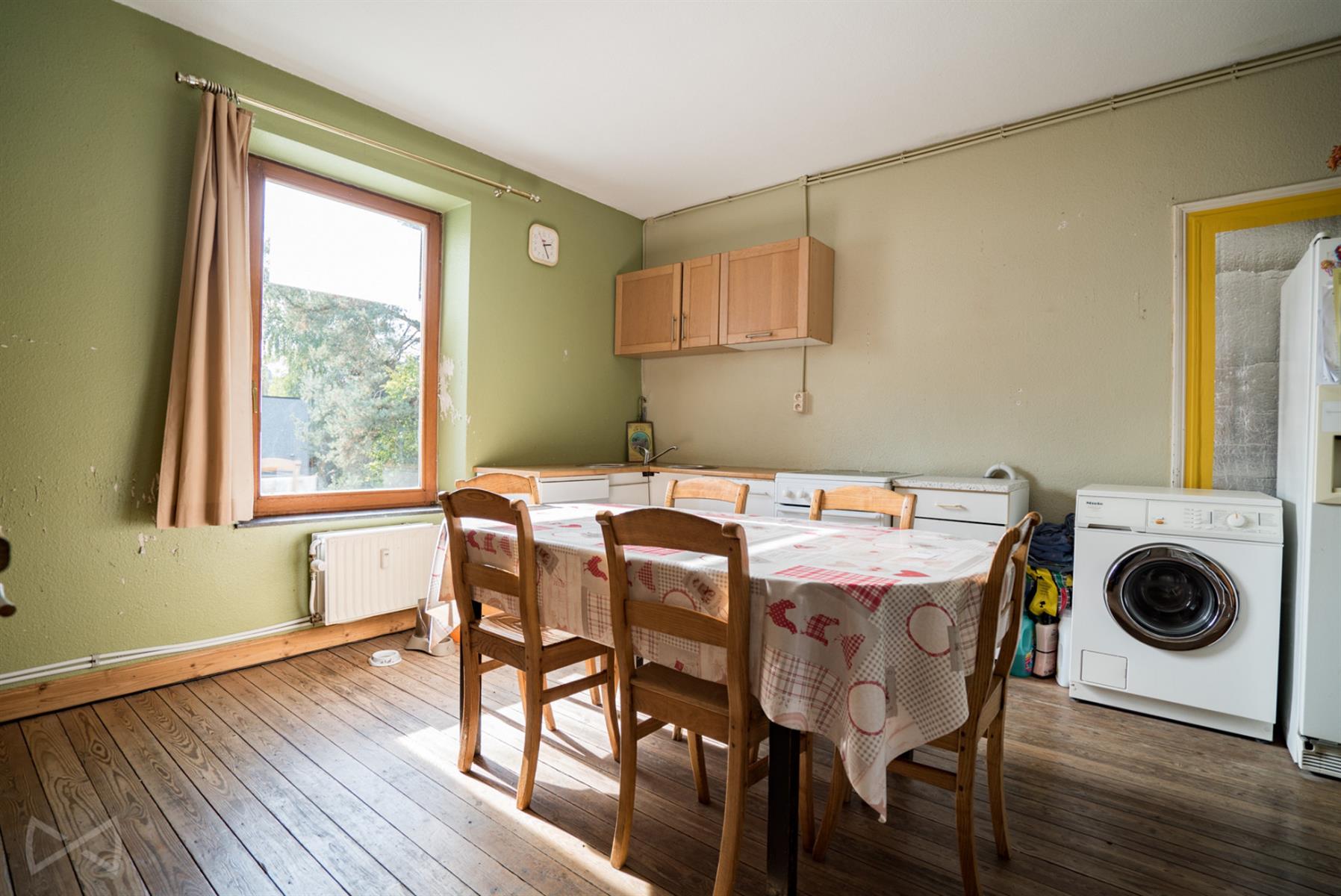 Photo 1 sur 4 pour Maison de huit chambres à Bomal sur Ourthe