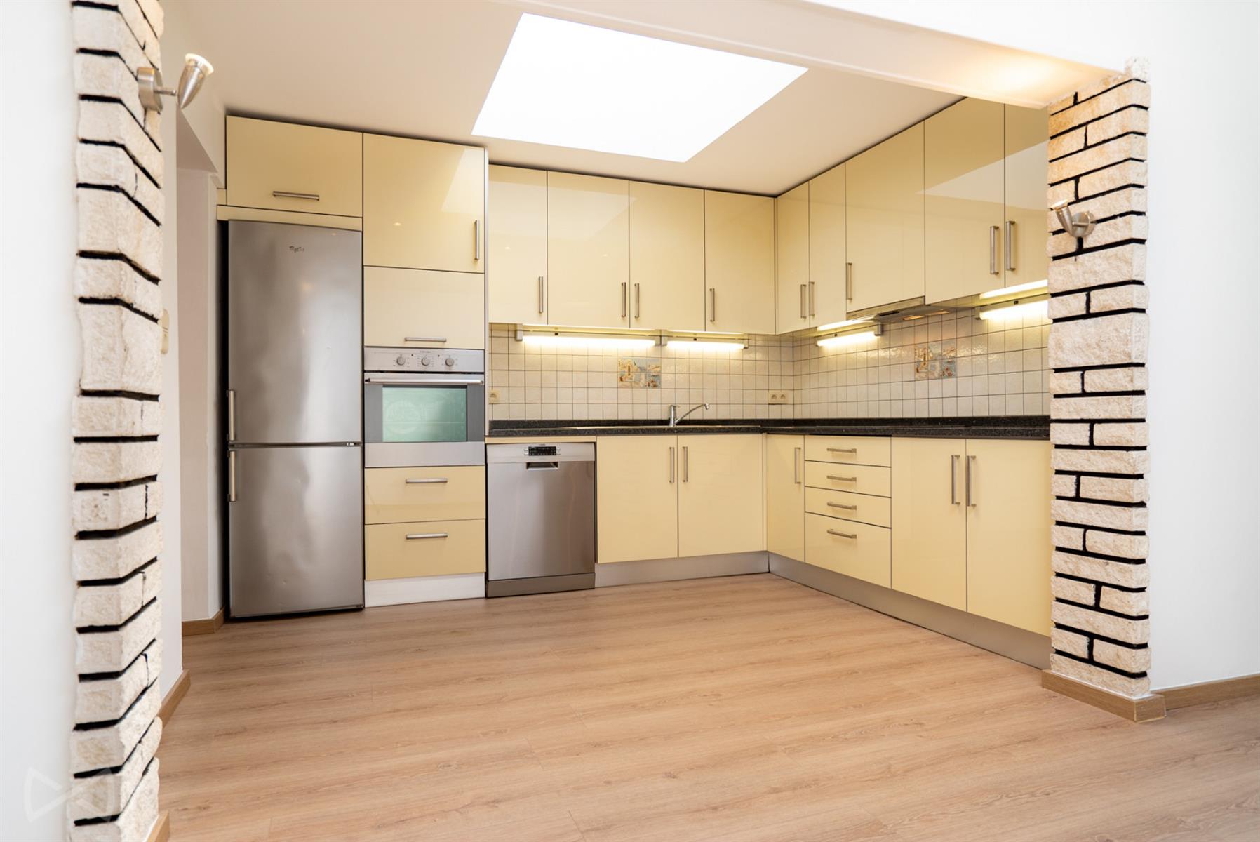 Picture 3 of 4 for House with three bedrooms in Waterloo