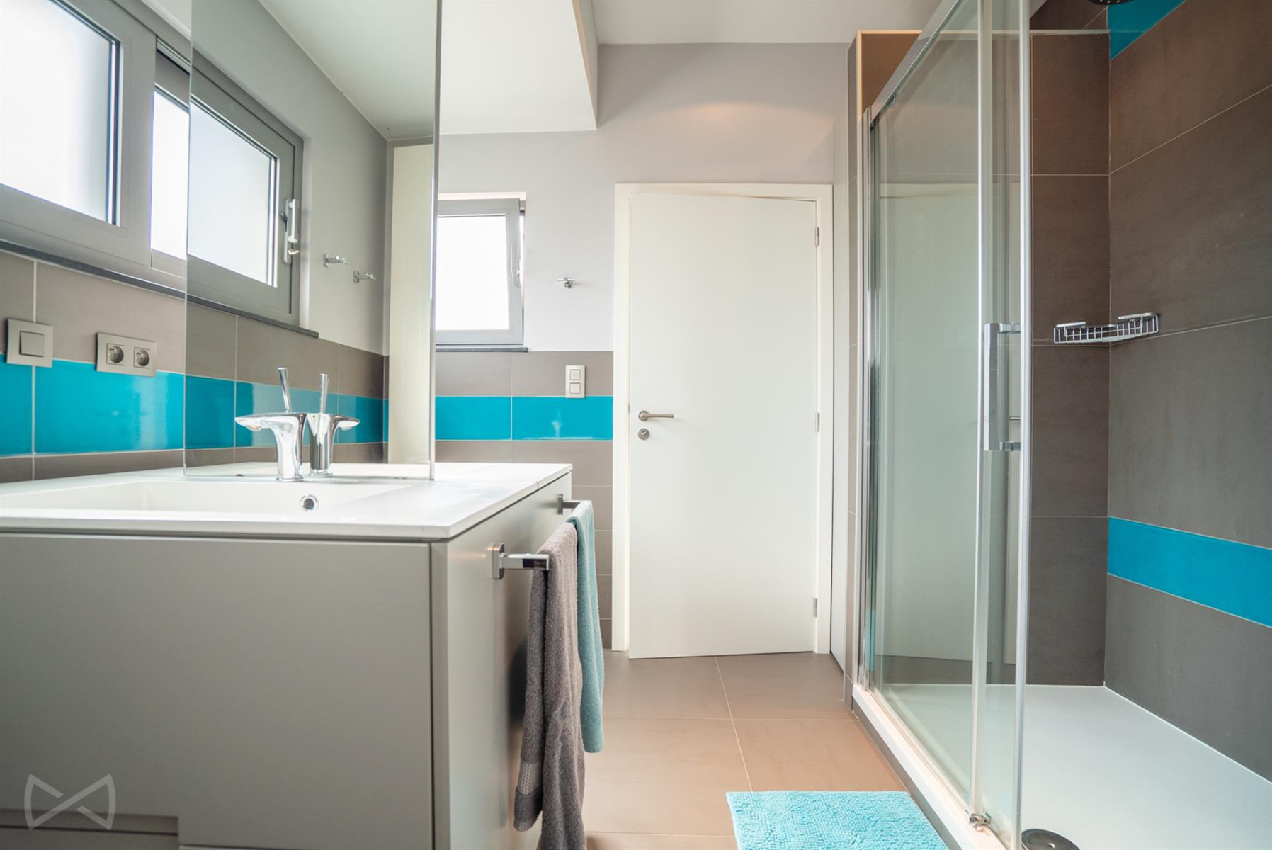 Foto 4 van 4 van Huis met vijf slaapkamers in Limal