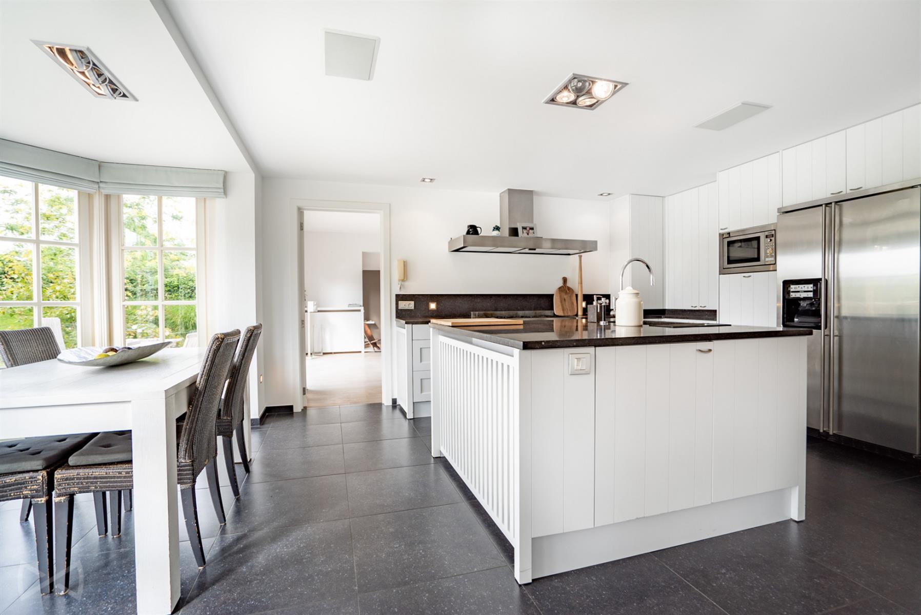 Picture 2 of 4 for House with four bedrooms in Céroux-Mousty