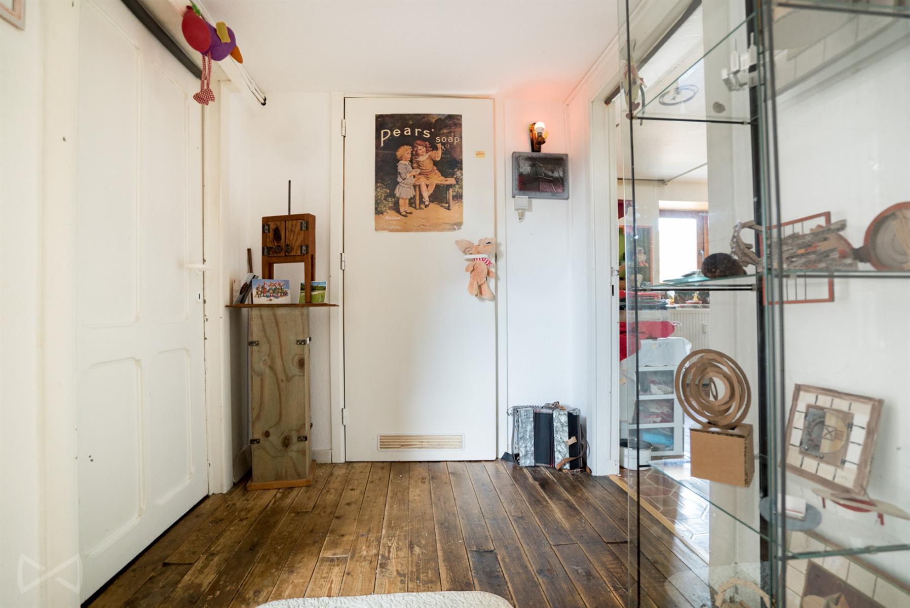 Photo 3 sur 4 pour Maison de huit chambres à Bomal sur Ourthe