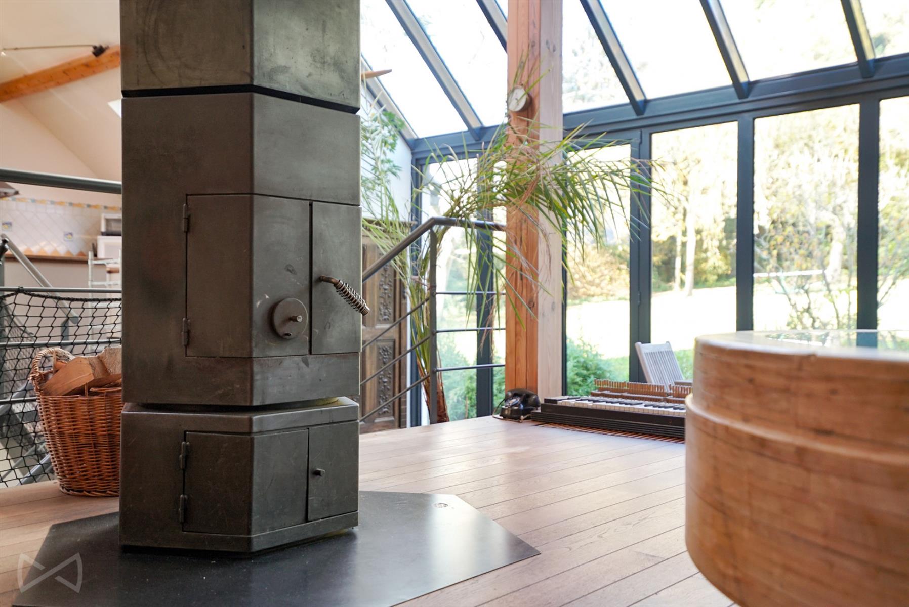 Foto 2 van 4 van Huis met zes slaapkamers in Genappe