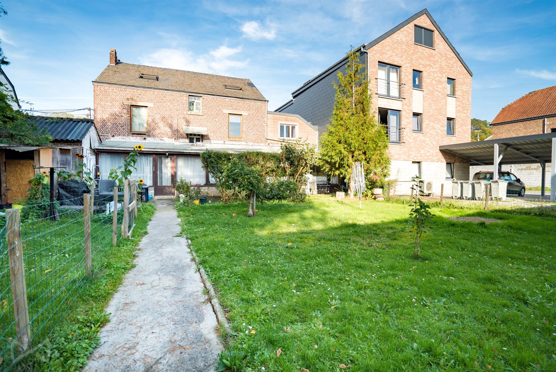 Photo 3 sur 3 pour Maison de huit chambres à Bomal sur Ourthe