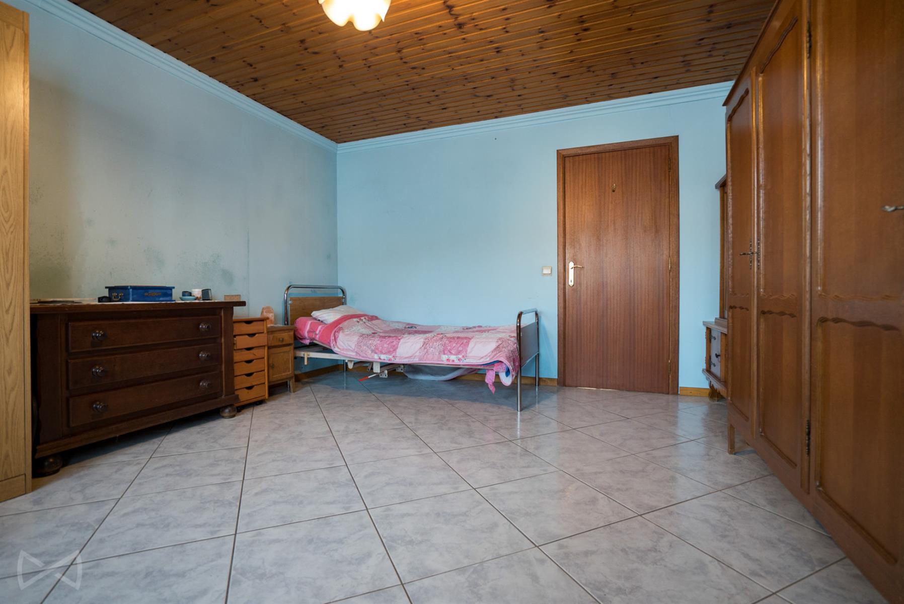 Photo 3 sur 4 pour Maison de huit chambres à Bomal sur Ourthe